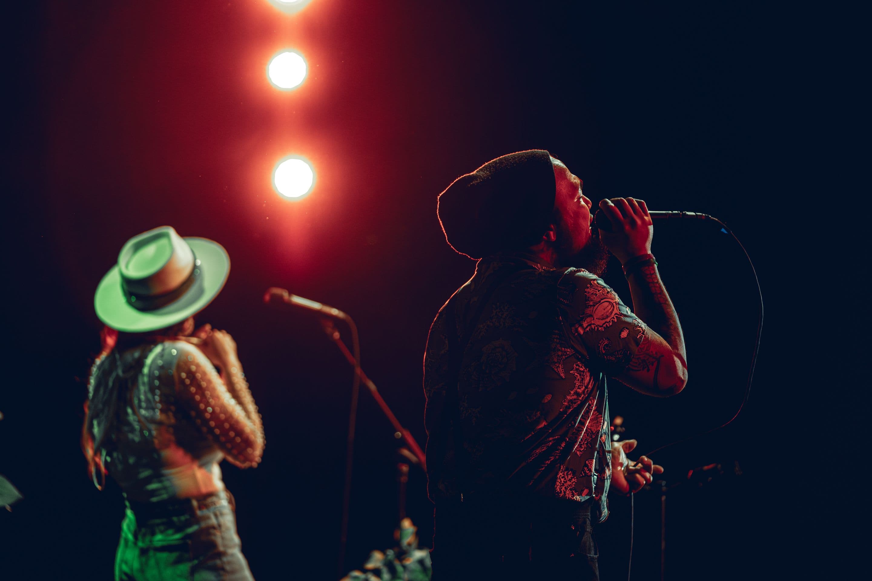 Chris Boomer joins Anuhea on stage
