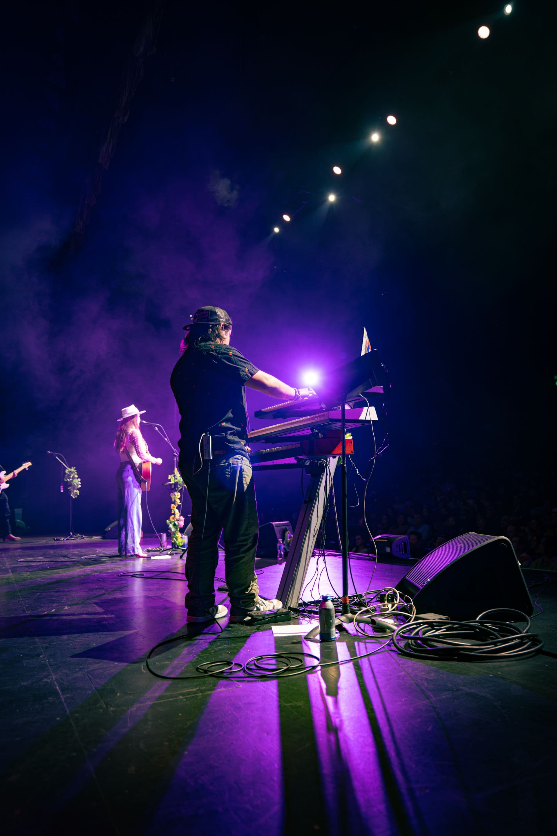 Anuhea's keyboard player